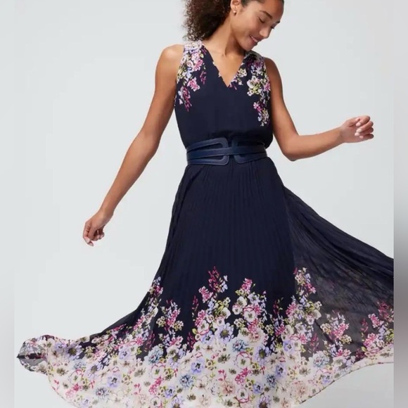 White House Black Market Dresses & Skirts - White House Black Market Navy Floral Border Maxi Dress